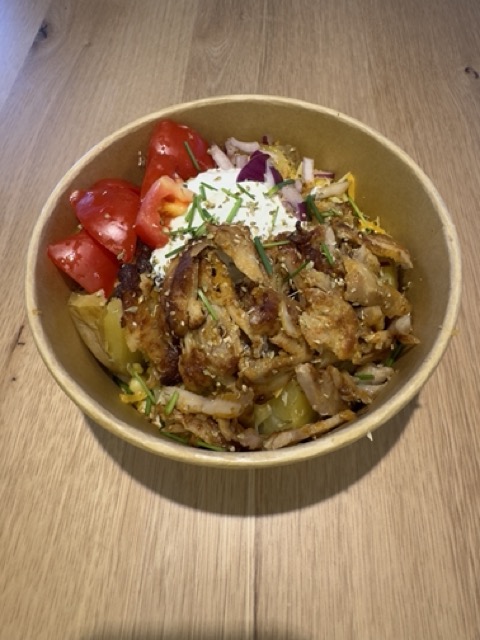 Gyros Pityóka 2 db héjában sült burgonya, vaj, sajt, gyros csirkehús